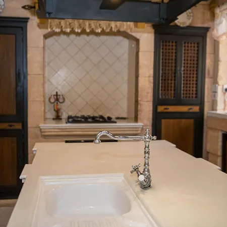 3 Bedroom With Private Pool In Gozo Case de vacanță *
