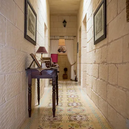 Case de vacanță 3 Bedroom With Private Pool In Gozo Zebbug (Gozo)