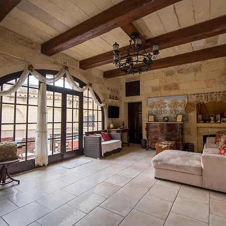 Case de vacanță 3 Bedroom With Private Pool In Gozo